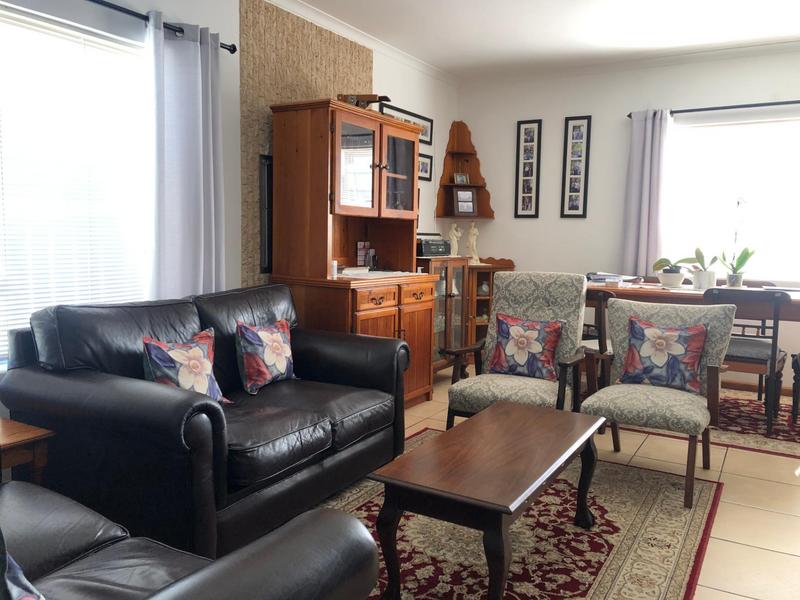 3 Bedroom Property for Sale in Franskraal Western Cape